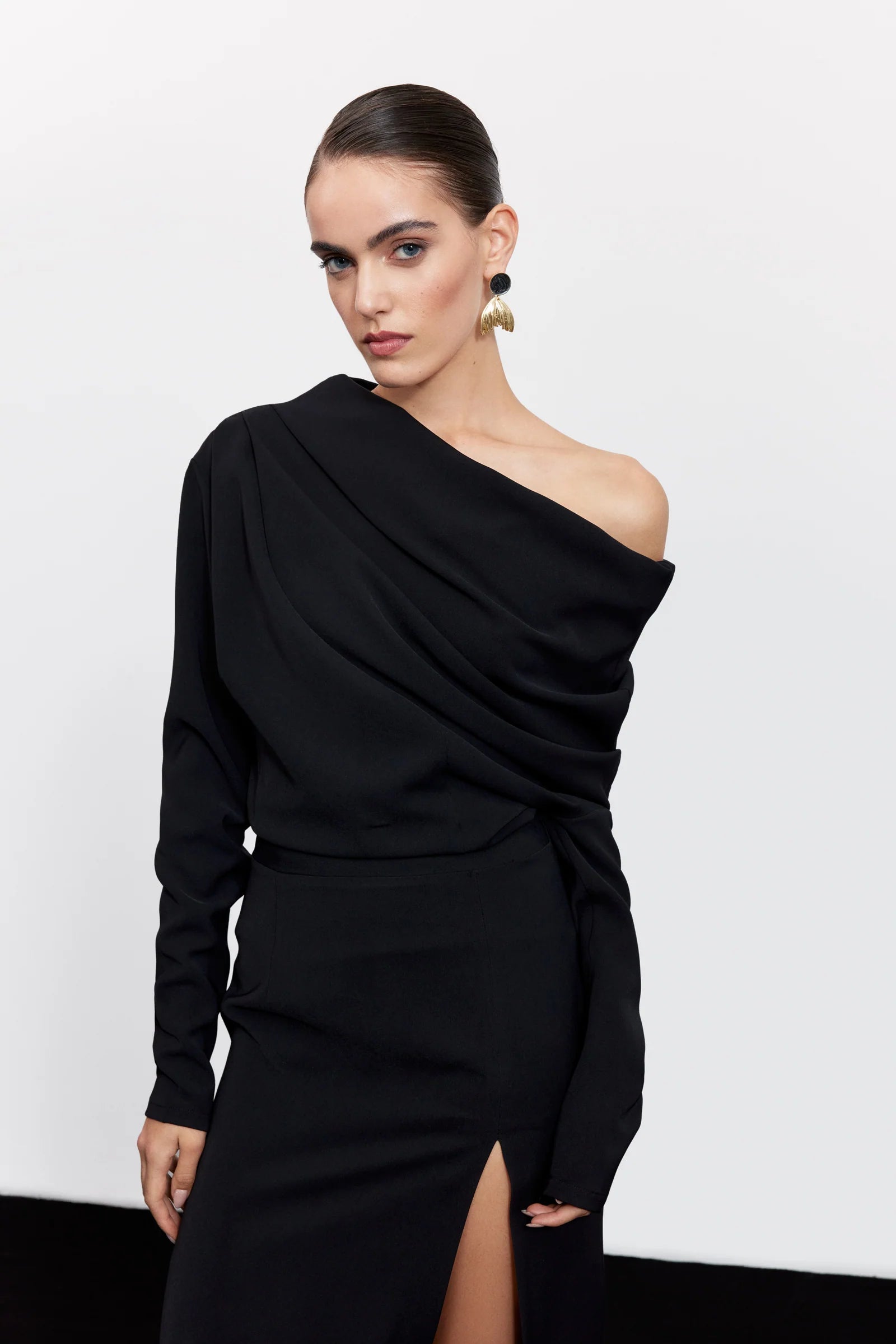 The Manhattan Side-Slit Skirt