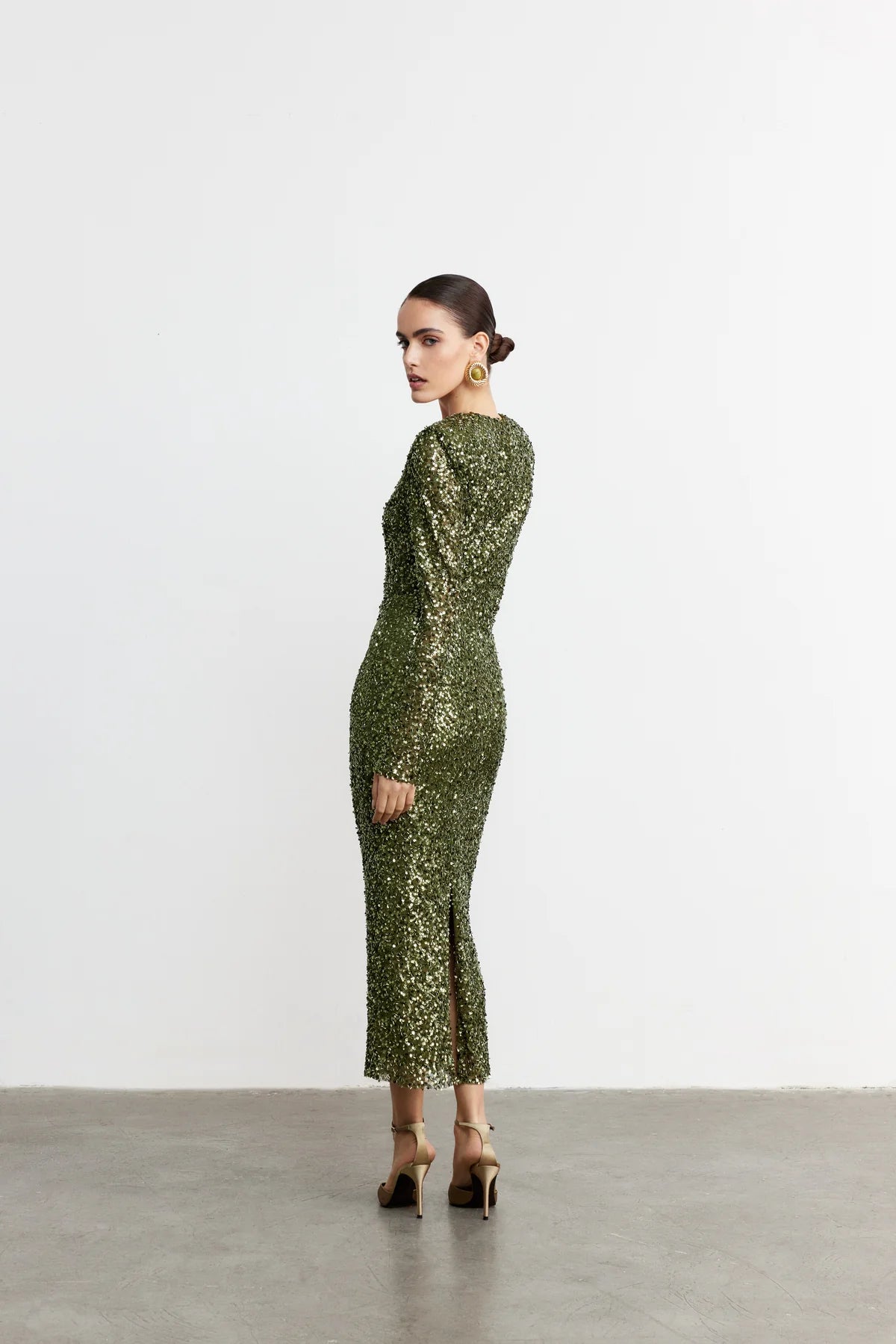 Olive Éclat Sequin Keyhole Dress