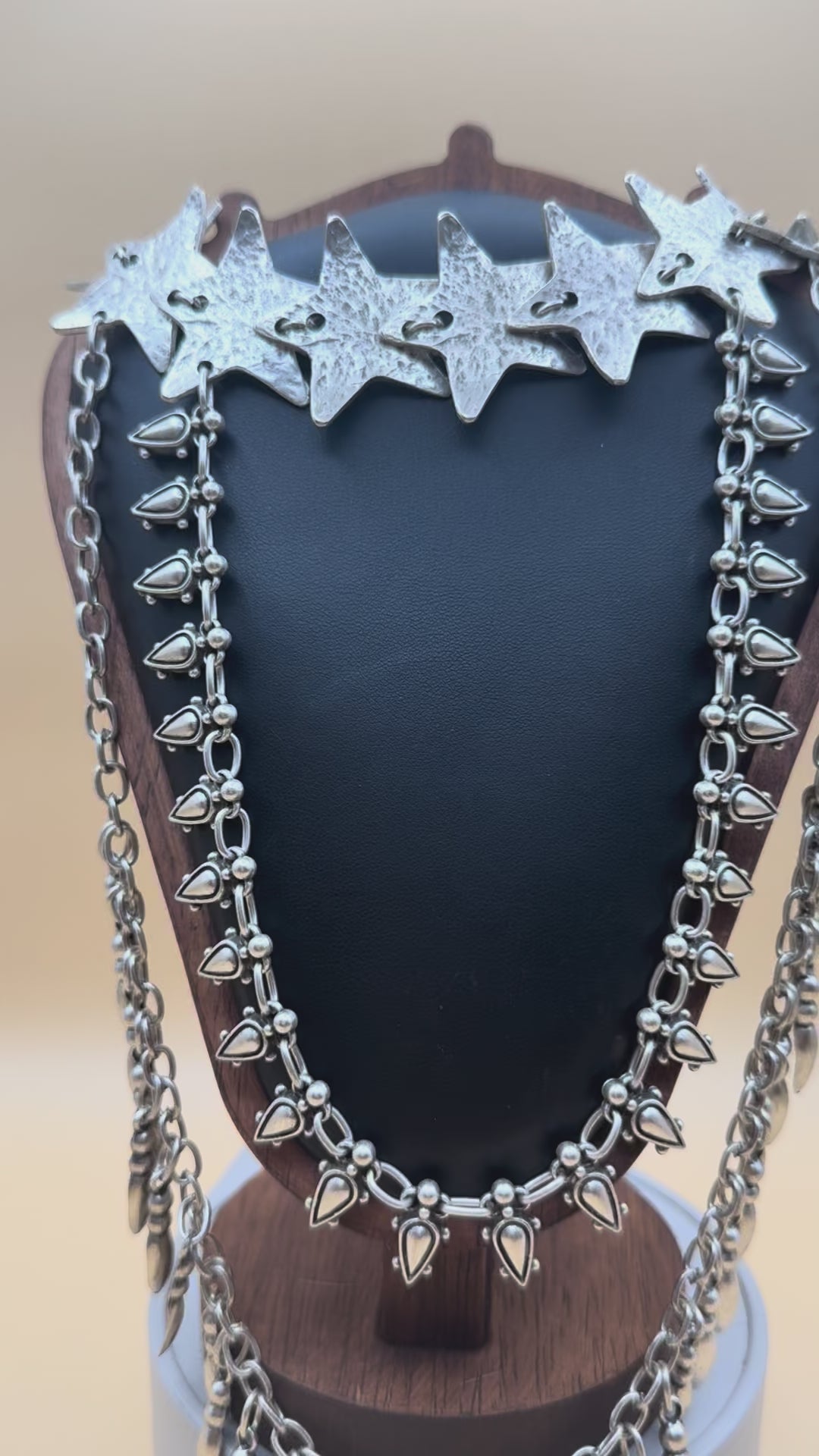 Startail Chocker Necklace